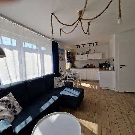 Przystan Apartment *